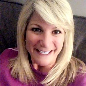 Meet your Posher, Suzanne